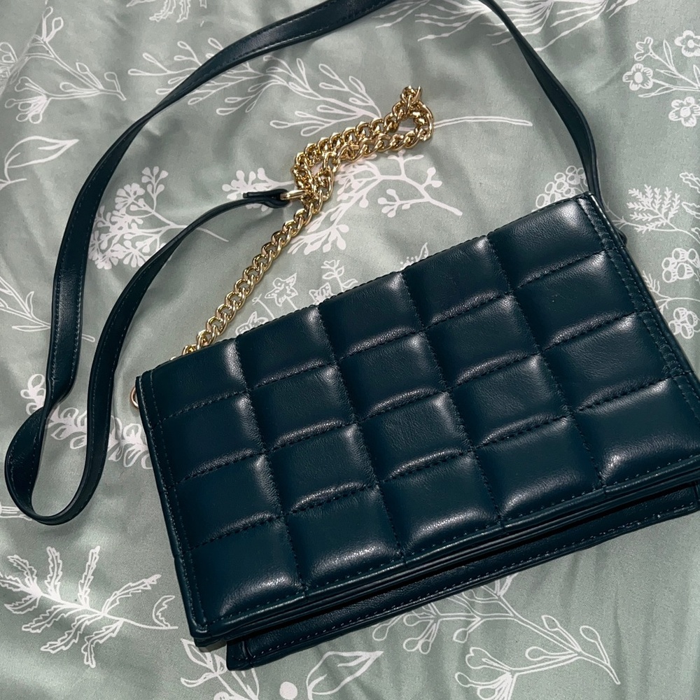 Chic Quilted Convertible Crossbody Bag